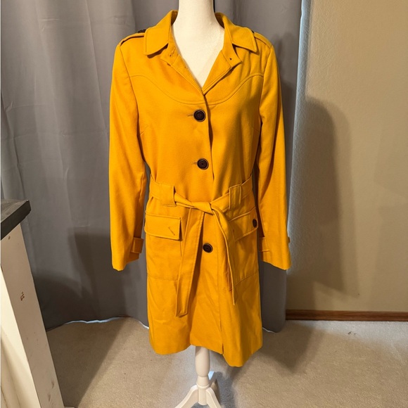Gold/Yellow Trench w/back buttons by Via - Picture 2 of 5